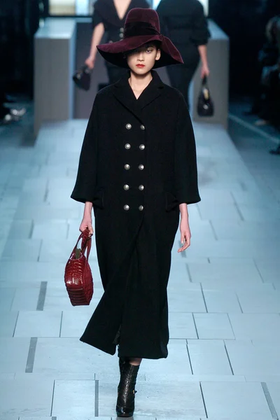 Look 2
